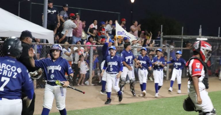Los mini Yaquis ganaron en su debut en el torneo infantil