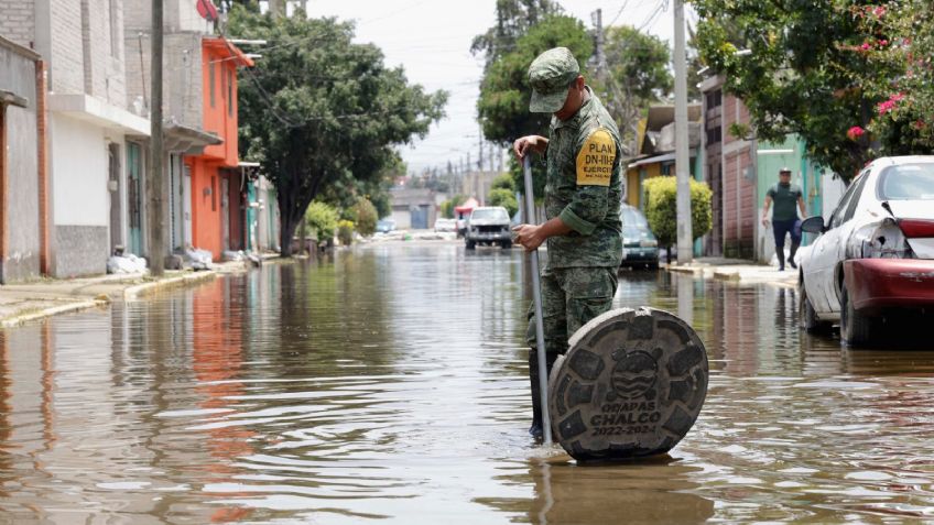 22 escuelas se quedan sin clases en Chalco debido a las graves inundaciones