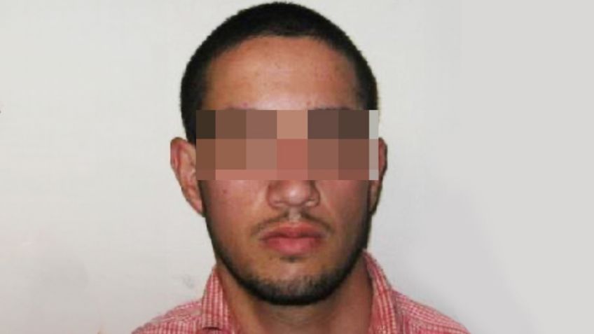 Lo detienen por acosar a su exnovia y le hallan moto robada y droga en Ciudad Obregón