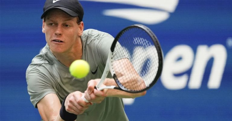 Sinner tuvo que emplearse a fondo para avanzar