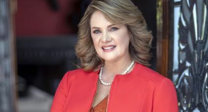 Erika Buenfil se burla de sus detractores y presume FOTO con 'exceso' de filtro