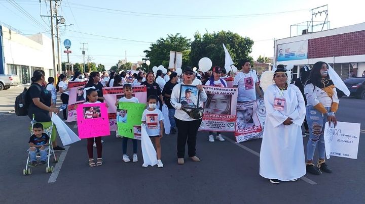 Marchan colectivos de Ciudad Obregón en memoria de las personas desaparecidas 