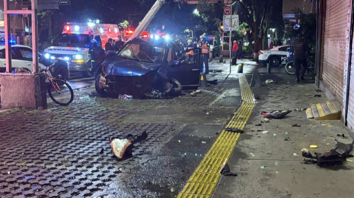 Brutal accidente en la colonia Del Valle deja un lesionado; las autoridades en el lugar