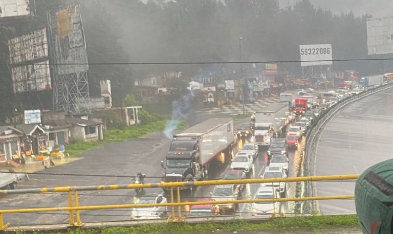 Bloqueo en la México-Toluca