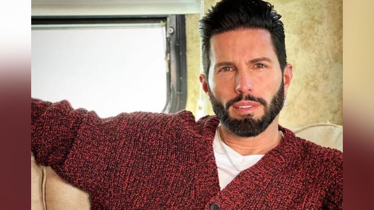 Poncho De Nigris revela cómo educa a sus hijos