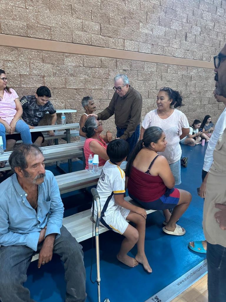 Refugiados tras la explosión de la planta de gas LP