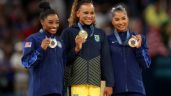 Foto ilustrativa de la nota titulada Simone Biles se despide de París 2024 con dos medallas; sorpresa en barra de equilibrio