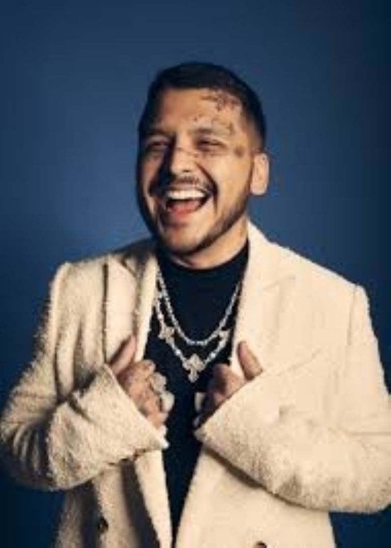 Christian Nodal enfrenta demanda por falsificación de documentos