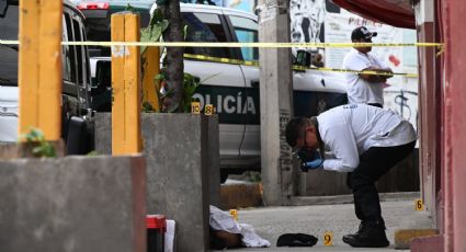 Sicarios ejecutan de 10 balazos a checador de base de taxis en la Gustavo A. Madero