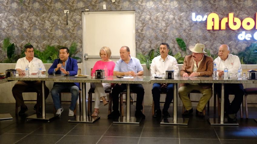 El senador Arturo Bours anuncia la apertura de la Universidad del Campo en Cajeme