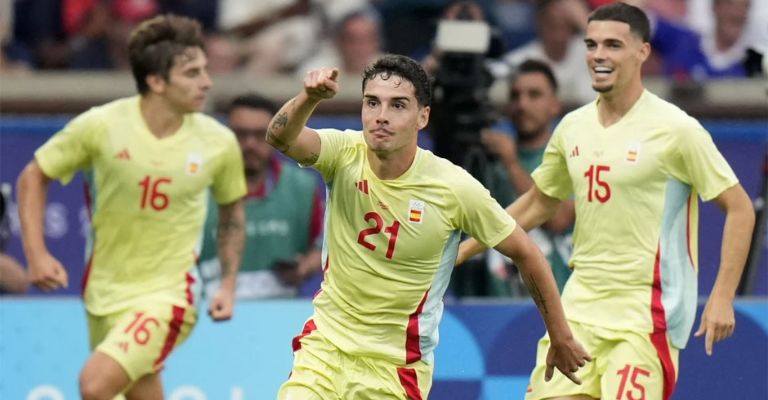 Camello y sus dos anotaciones acabaron con los galos