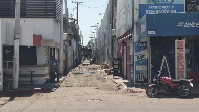 Comercios sufren afectaciones por mal estado de los callejones del Centro de Ciudad Obregón