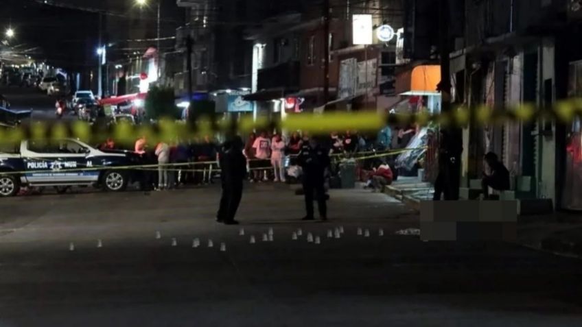 Sicarios ejecutan a hondureño en Naucalpan; le dieron 27 balazos y escaparon en moto