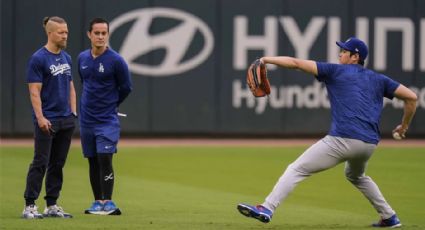 ¿Ohtani podría lanzar en la postemporada? Dave Roberts no lo descarta