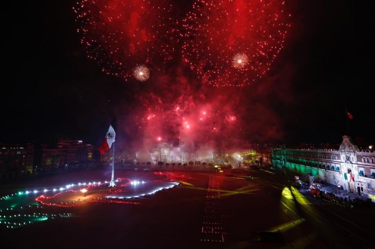 Grito de Independencia en el Zócalo