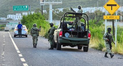 Violencia en Culiacán: Abandonan narcomanta y dos cuerpos con sombrero en La Costerita