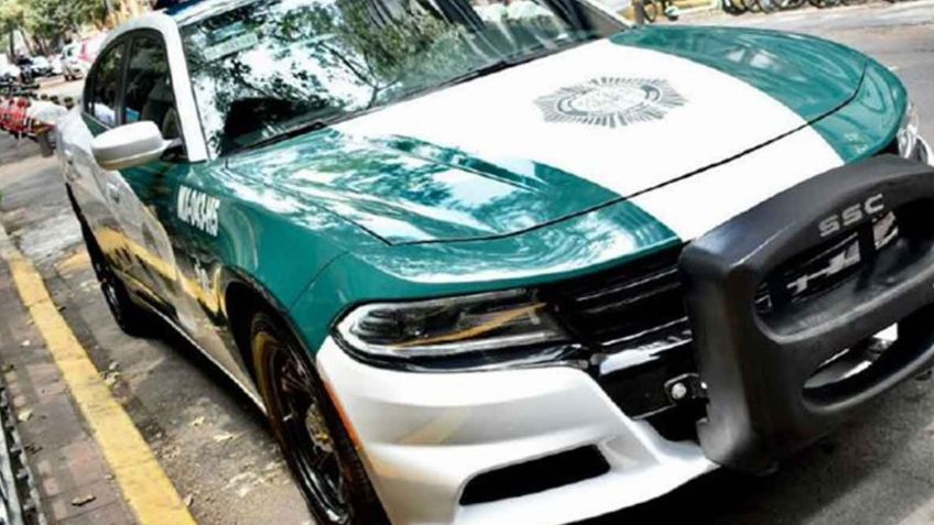 Oficial rescata a 2 mujeres que eran apuñaladas en una casa de Azcapotzalco, en la CDMX