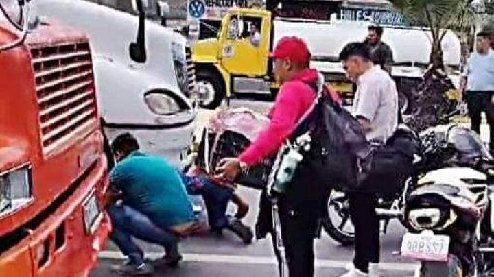 Fatídico accidente: Motociclista muere arrastrado por Tráiler en la México-Texcoco