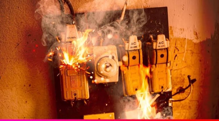 El incidente fue causado presuntamente por un corto circuito