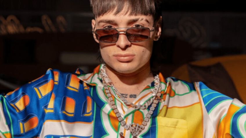 Roban a Peso Pluma en pleno concierto; exhiben el hecho en redes sociales