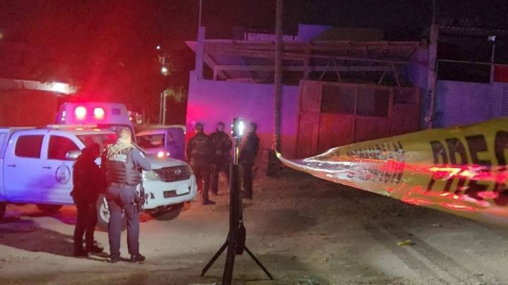Tenía 26 años: Localizan a joven asesinado y dejan un narcomensaje al sur de Culiacán