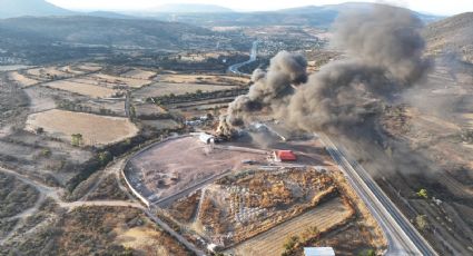 Incendio en Tepeji del Río paraliza la autopista México-Querétaro; continúa cierre parcial