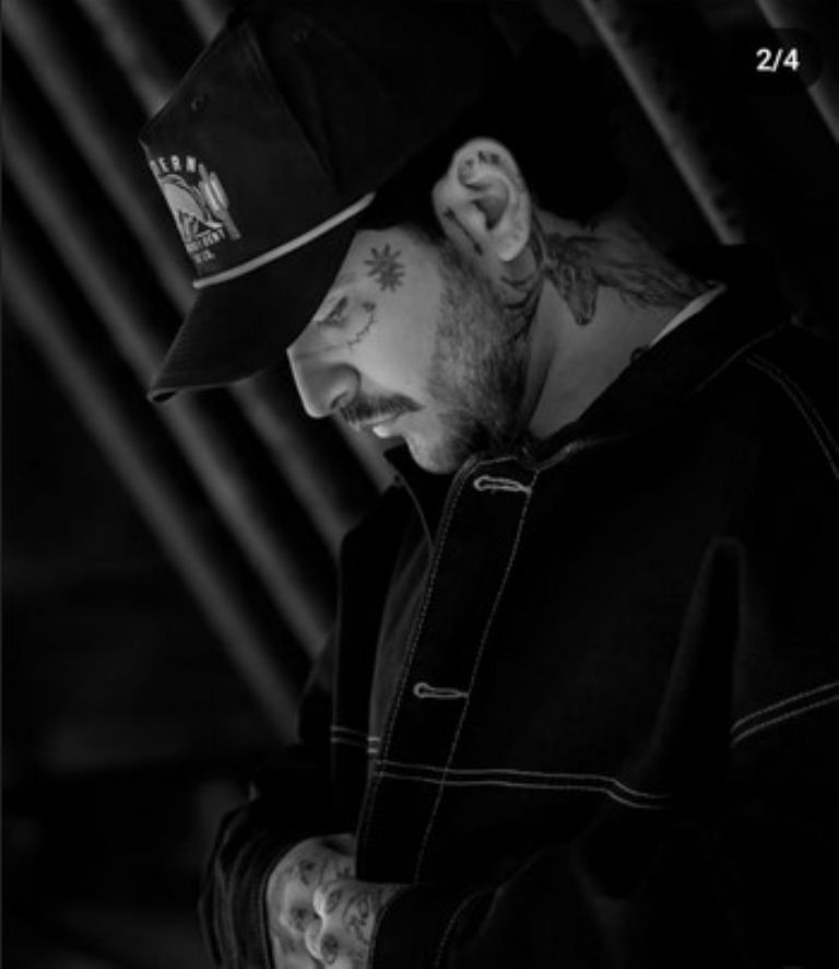 Christian Nodal cambia de look