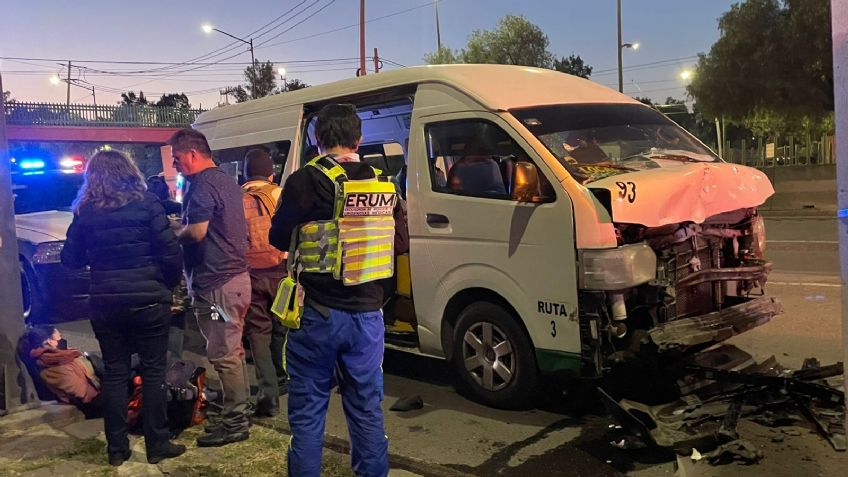 Fuerte accidente: Combi se impacta contra pipa de agua en la GAM y deja 10 heridos
