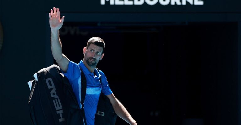 El serbio tuvo que retirarse por lesión