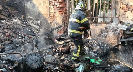 VIDEO: Policía de la CDMX rescata a niña de 5 años de un brutal incendio en la Peralvillo