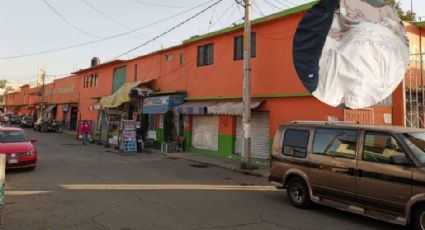 Hombres armados irrumpen en un mercado de Edomex y asesinan a comerciante de pollos