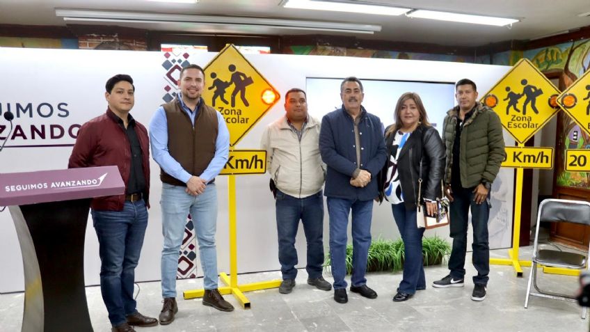 Ciudad Obregón: Javier Lamarque entrega señalamientos viales a escuelas primarias