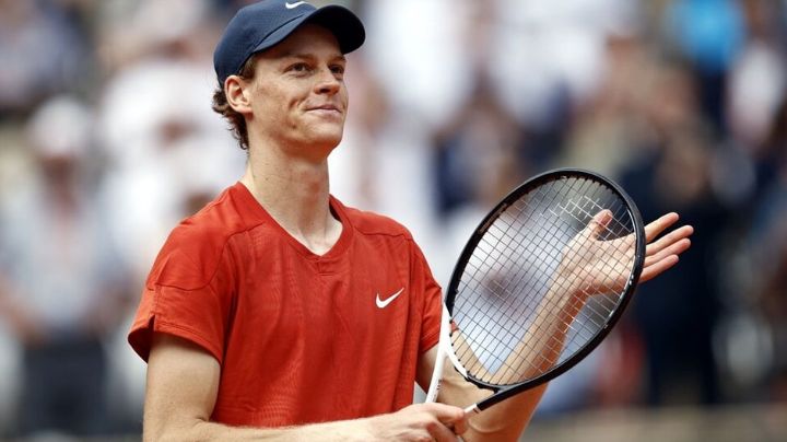 El dopaje nubla el Abierto de Tenis, con Sinner y Swiatek enfrentando escrutinio