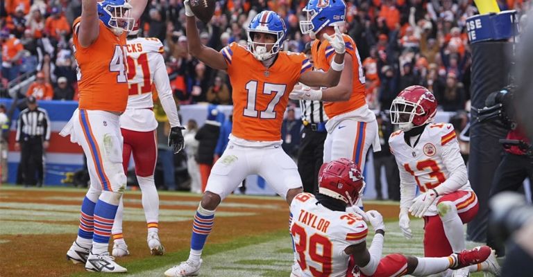 Broncos también están invitados a playoffs