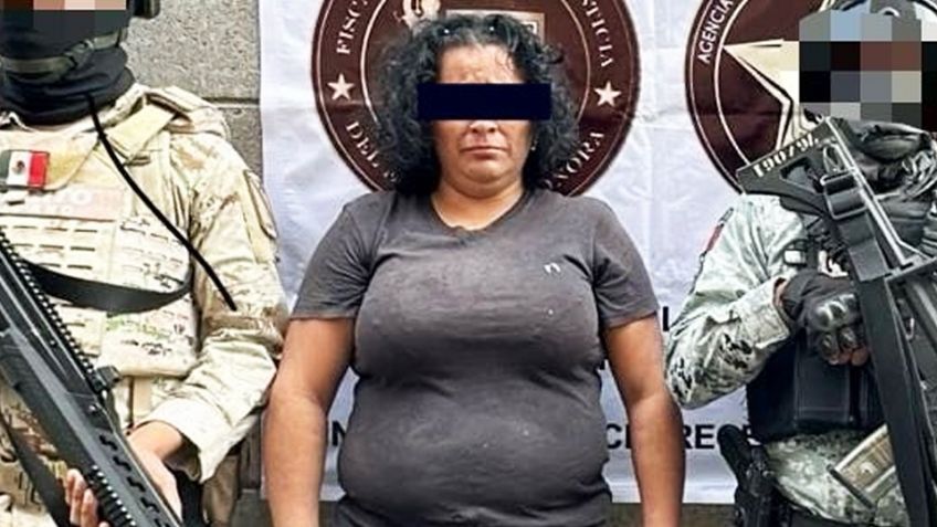 Capturan a mujer 'tiradora' tras cateo en Hermosillo; le aseguran 25 dosis de crystal