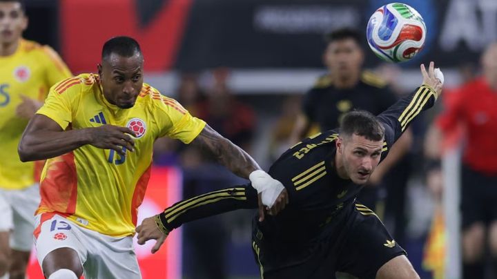 Santiago Giménez pide olvidar la goleada de Colombia sobre México; "Hay que cambiar la página"