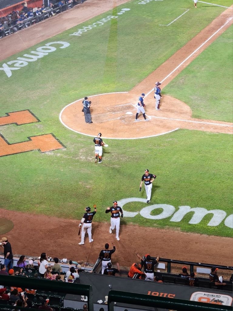 Naranjeros anota la 5