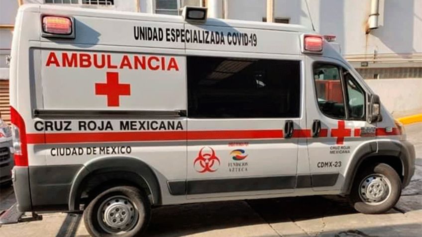 CDMX: Mujer entra en labor de parto en la calle y da a luz frente a transeúntes