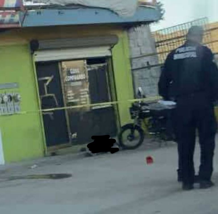 Al parecer el fallecido llegó al sitio en una motocicleta