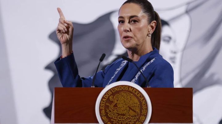 Sheinbaum evita opinar sobre Adán Augusto viendo fútbol durante comparecencia: "No me corresponde"