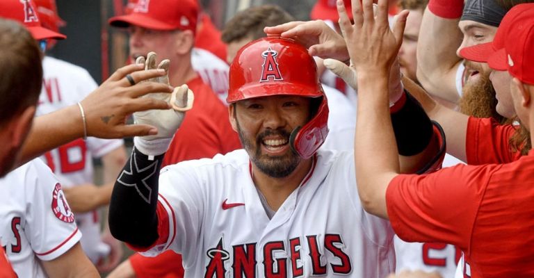 Suzuki se retiró de MLB con los Angeles