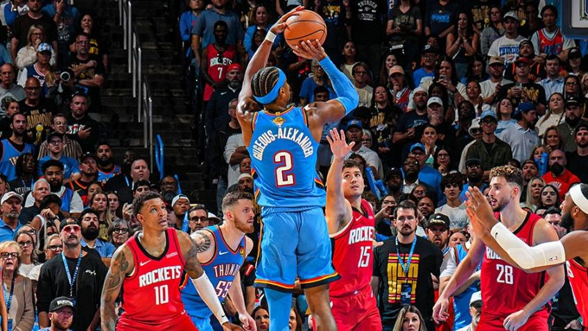 Noche de fiesta en Oklahoma; el campeón Thunder se presenta con triunfo en casa