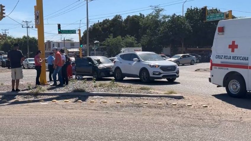Atropellan a una jovencita en la colonia Miravalle de Ciudad Obregón; terminó en el hospital