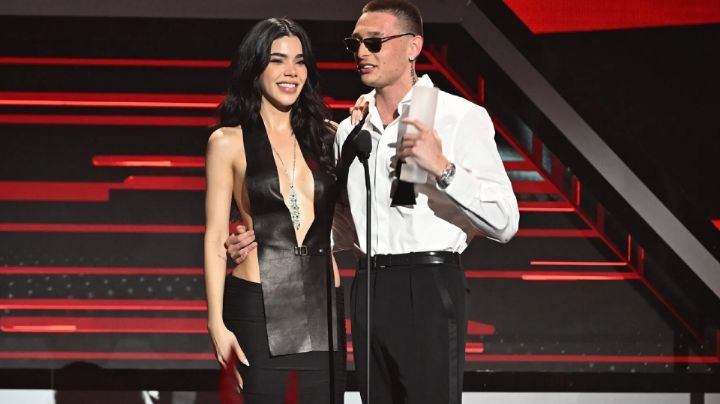 Peso Pluma recibe Premio Billboard Vanguardia de la mano de Kenia Os: "Me ha hecho un mejor todo"