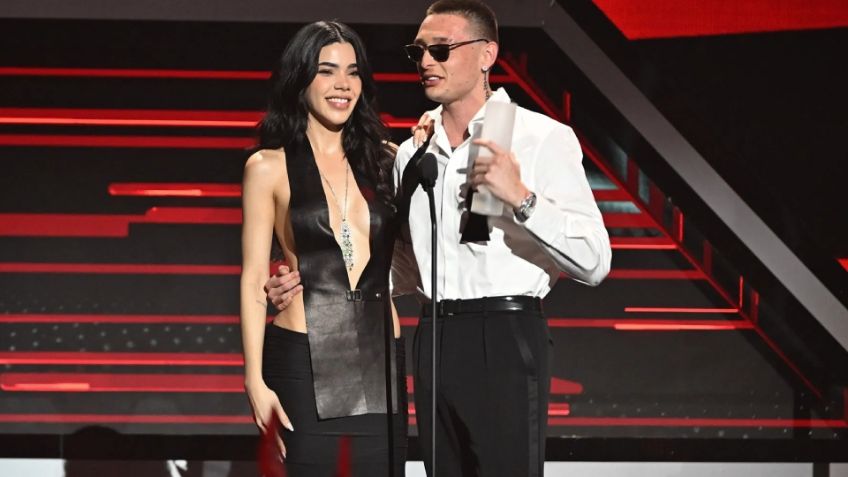 Peso Pluma recibe Premio Billboard Vanguardia de la mano de Kenia Os: "Me ha hecho un mejor todo"