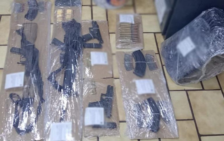 El armamento decomisado durante el operativo de autoridades