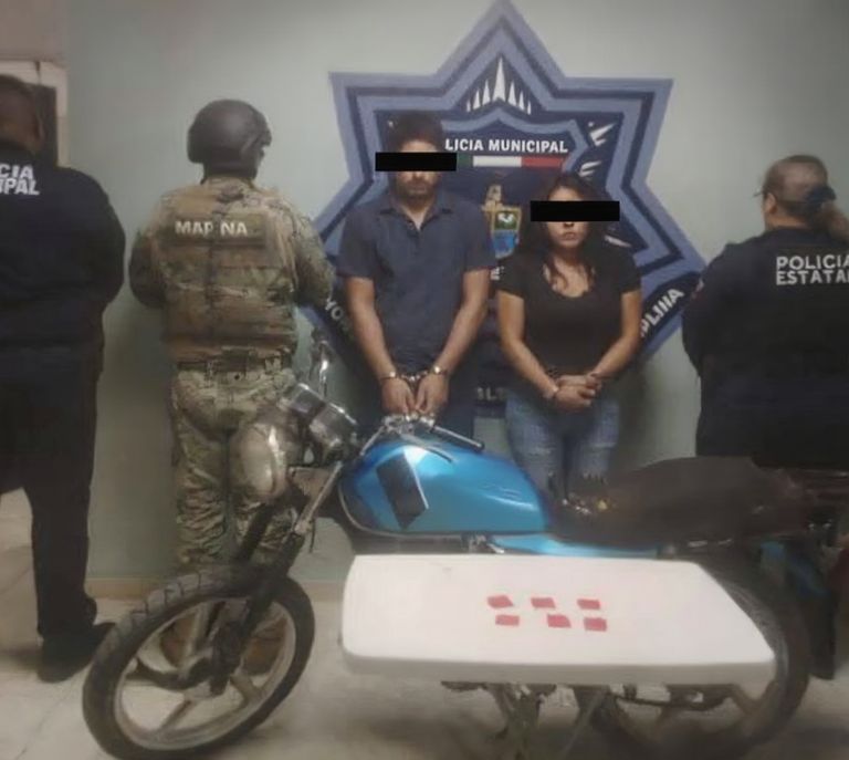 La pareja de motociclistas detenida en posesión de narcótico