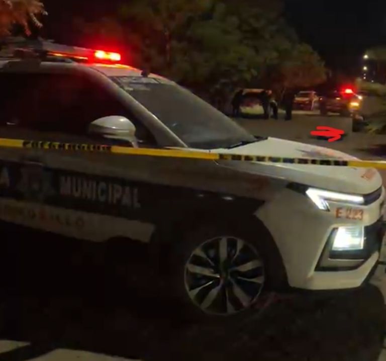 El cuerpo del hombre quedó tendido sobre la carpeta asfáltica