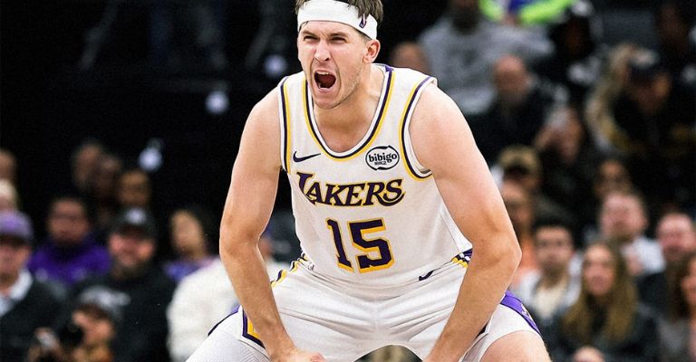 Reaves estuvo en 'modo bestia' ante los Kings