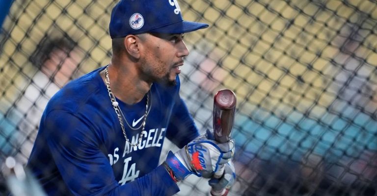 Betts busca ayudar un poco con su fundación